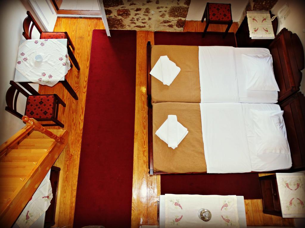 Akrotainaritis Yerolimin Habitación foto