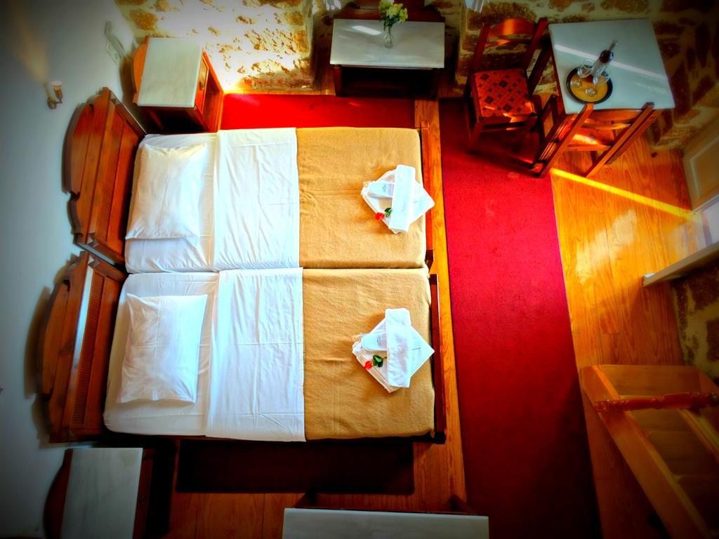 Akrotainaritis Yerolimin Habitación foto